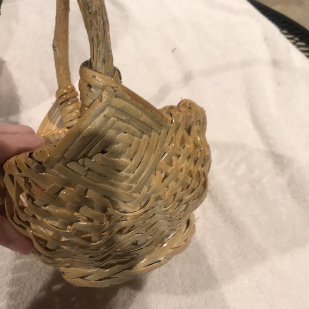 Baskets with Handles - Picture 14 of 16